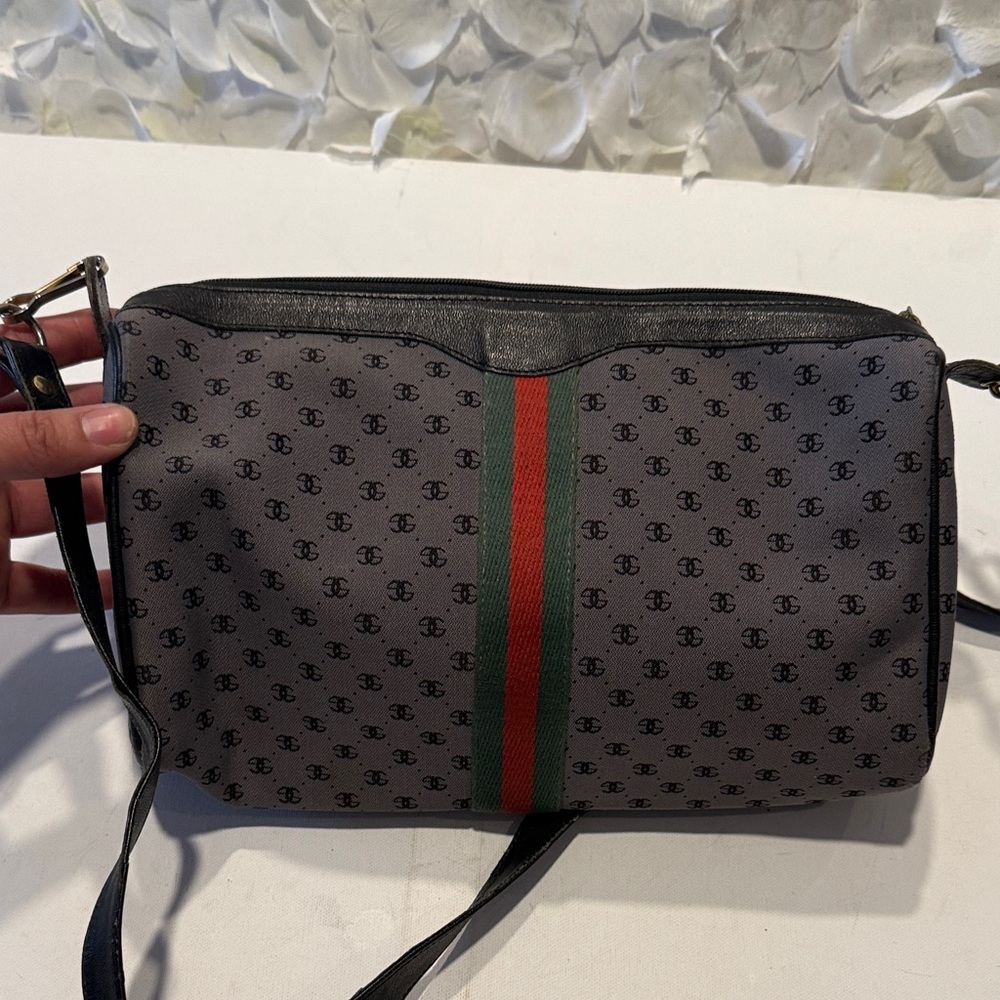 Gucci Vintage Black and Gray Crossbody Bag - Picture 2 of 7
